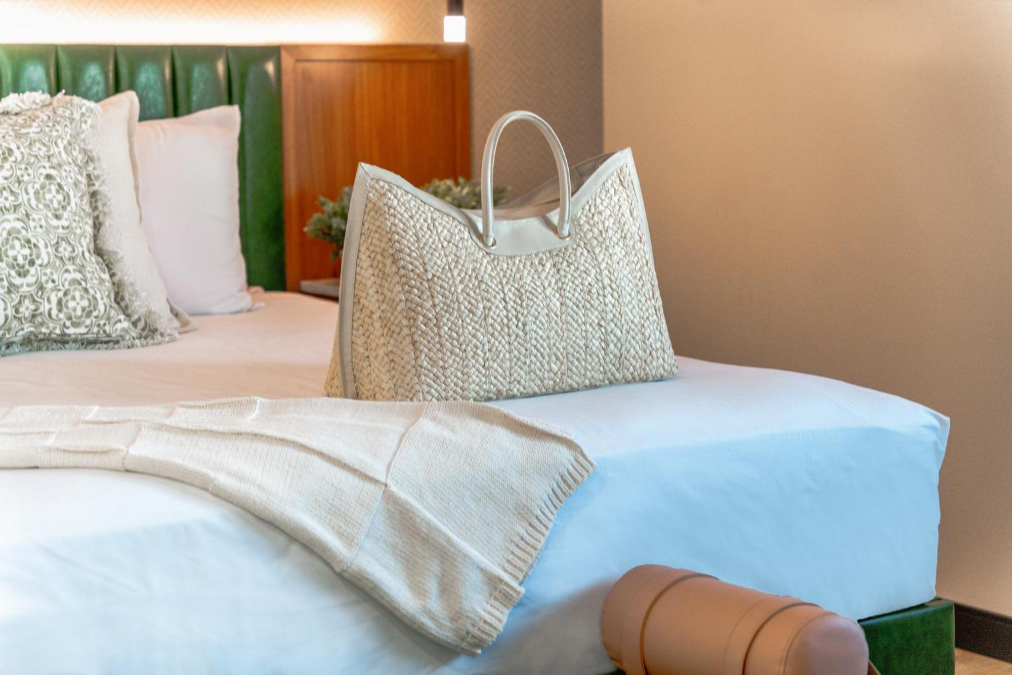 Hotel Lyfe & By Aga- North Hollywood Universal