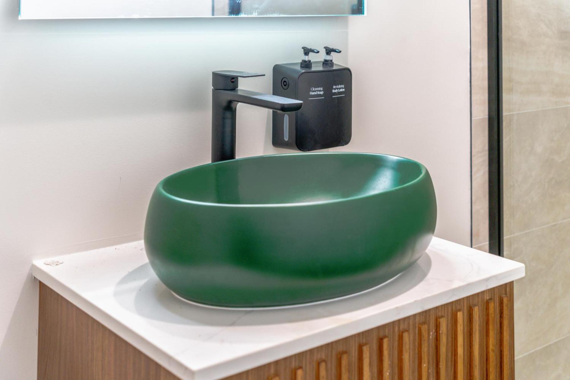 Hotel Lyfe & By Aga- North Hollywood Universal