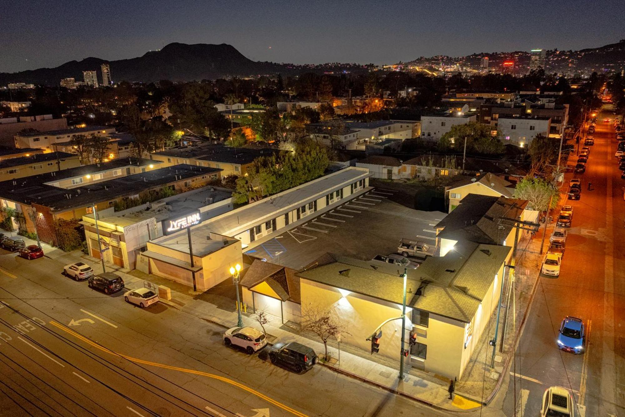 Hotel Lyfe & By Aga- North Hollywood Universal 3*